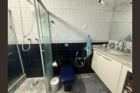 Apartamento à venda com 113m², 2 quartos e sem vaga Apartamento à venda com 113m², 2 quartos e sem vagaBanheiro 2
