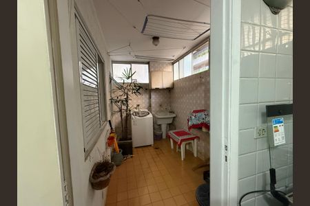 Apartamento à venda com 113m², 2 quartos e sem vaga Apartamento à venda com 113m², 2 quartos e sem vagaCozinha