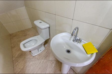 Casa para alugar com 250m², 2 quartos e 1 vagaBanheiro