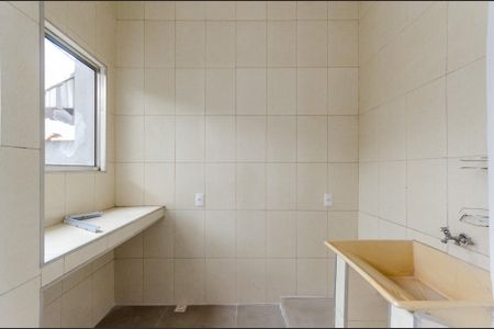 Casa para alugar com 250m², 2 quartos e 1 vagaÁrea de Serviço