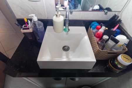 Casa à venda com 125m², 3 quartos e 2 vagasBanheiro 