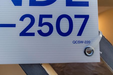 Casa à venda com 125m², 3 quartos e 2 vagasPlaca