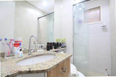 Apartamento à venda com 63m², 2 quartos e 1 vaga Apartamento à venda com 63m², 2 quartos e 1 vagaBanheiro Social