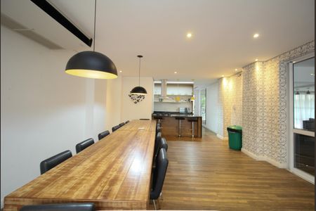 Apartamento à venda com 63m², 2 quartos e 1 vaga Apartamento à venda com 63m², 2 quartos e 1 vagaÁrea comum - Salão de festas