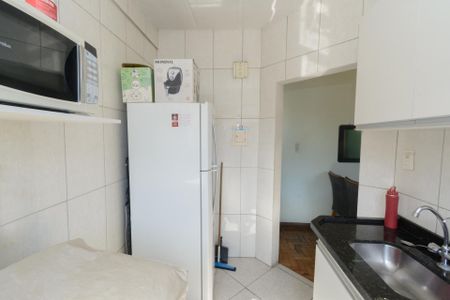 Apartamento à venda com 49m², 2 quartos e 1 vaga Apartamento à venda com 49m², 2 quartos e 1 vagaCozinha e Área de Serviço
