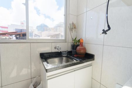 Apartamento à venda com 49m², 2 quartos e 1 vaga Apartamento à venda com 49m², 2 quartos e 1 vagaCozinha e Área de Serviço