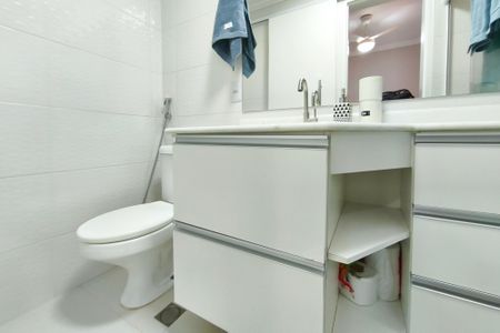 Apartamento à venda com 77m², 3 quartos e 1 vaga Apartamento à venda com 77m², 3 quartos e 1 vagaBanheiro Suíte
