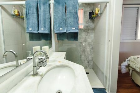 Apartamento à venda com 77m², 3 quartos e 1 vaga Apartamento à venda com 77m², 3 quartos e 1 vagaBanheiro Suíte