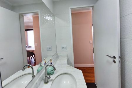 Apartamento à venda com 77m², 3 quartos e 1 vaga Apartamento à venda com 77m², 3 quartos e 1 vagaBanheiro Social