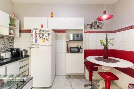 Apartamento para alugar com 76m², 2 quartos e sem vagaCozinha