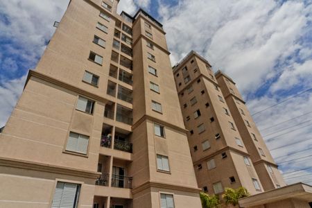 Apartamento à venda com 62m², 3 quartos e 1 vaga Apartamento à venda com 62m², 3 quartos e 1 vagaFachada