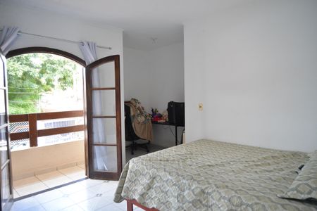 Casa à venda com 180m², 3 quartos e 2 vagasQuarto 1