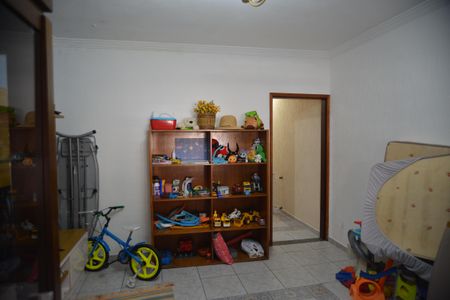 Casa à venda com 180m², 3 quartos e 2 vagasSala