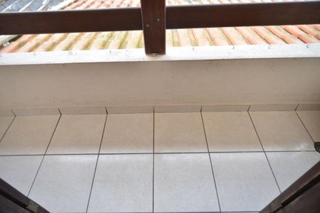 Casa à venda com 180m², 3 quartos e 2 vagasSacada do Quarto 1