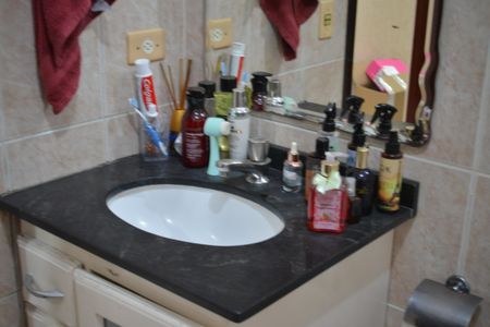 Casa à venda com 180m², 3 quartos e 2 vagasBanheiro Social 2