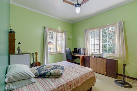 Casa à venda com 200m², 4 quartos e 6 vagas