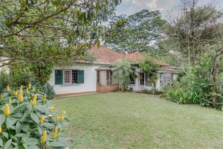 Casa à venda com 200m², 4 quartos e 6 vagas