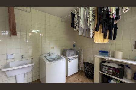 Casa à venda com 250m², 5 quartos e 3 vagasÁrea de Serviço