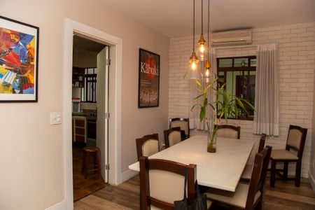 Casa à venda com 250m², 5 quartos e 3 vagasSala de Jantar