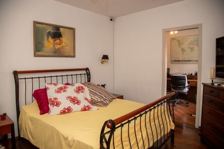 Casa à venda com 250m², 5 quartos e 3 vagasQuarto Suíte