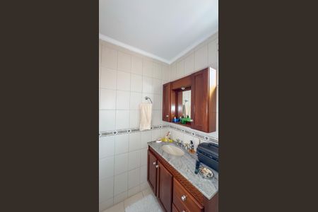 Casa à venda com 250m², 5 quartos e 3 vagasBanheiro