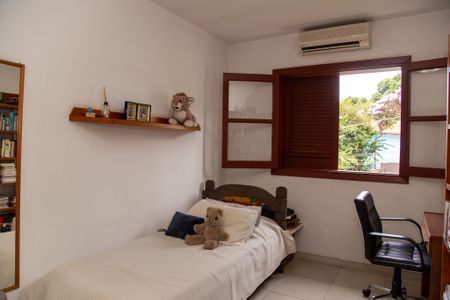 Casa à venda com 250m², 5 quartos e 3 vagasQuarto 3