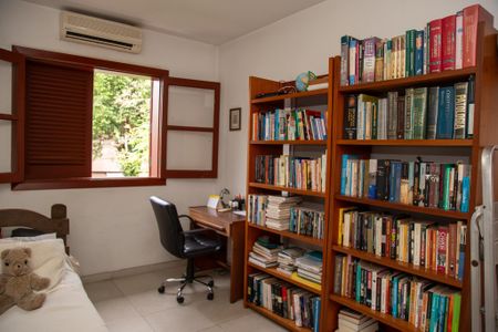 Casa à venda com 250m², 5 quartos e 3 vagasQuarto 3