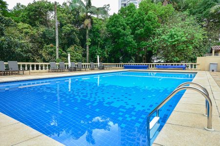 Apartamento à venda com 563m², 5 quartos e 4 vagasÁrea comum - Piscina