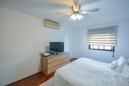 Apartamento à venda com 563m², 5 quartos e 4 vagasSuite 3