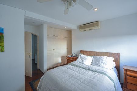 Apartamento à venda com 563m², 5 quartos e 4 vagasQuarto 2