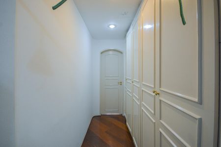 Apartamento à venda com 563m², 5 quartos e 4 vagasCloset da Suite 3