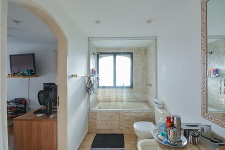 Apartamento à venda com 563m², 5 quartos e 4 vagasBanheiro Social