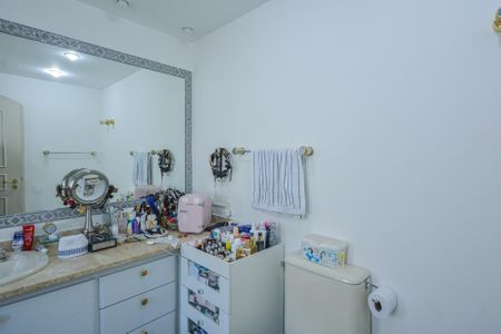 Apartamento à venda com 563m², 5 quartos e 4 vagasBanheiro da Suíte 3