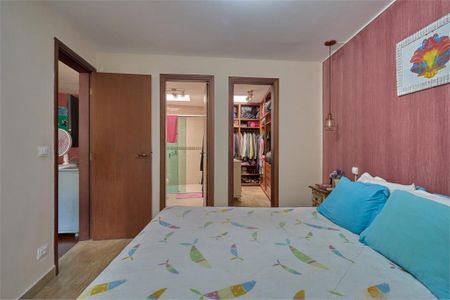 Casa à venda com 300m², 3 quartos e 3 vagas