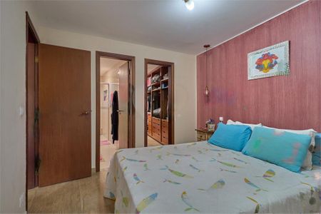 Casa à venda com 300m², 3 quartos e 3 vagas