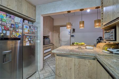 Casa à venda com 300m², 3 quartos e 3 vagas