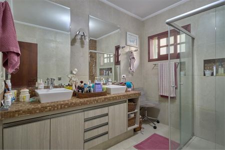 Casa à venda com 300m², 3 quartos e 3 vagas