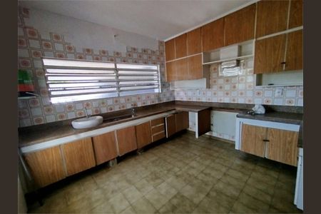Casa à venda com 281m², 3 quartos e 2 vagas