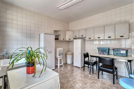 Casa à venda com 220m², 3 quartos e 2 vagas