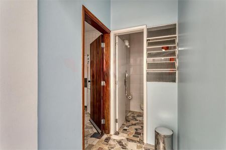 Casa à venda com 220m², 3 quartos e 2 vagas