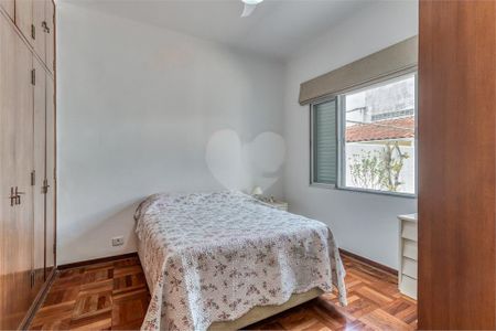 Casa à venda com 220m², 3 quartos e 2 vagas