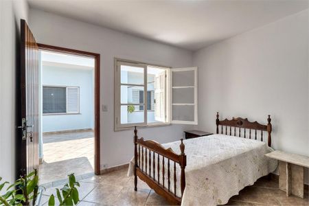 Casa à venda com 220m², 3 quartos e 2 vagas