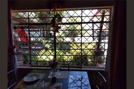 Casa à venda com 155m², 3 quartos e 3 vagas