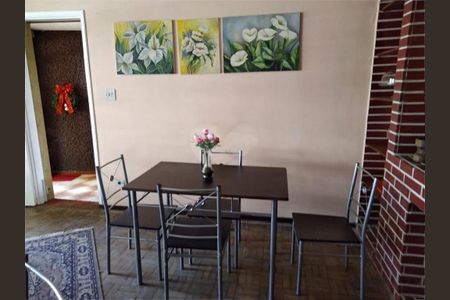 Casa à venda com 155m², 3 quartos e 3 vagas