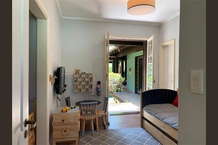 Casa à venda com 450m², 3 quartos e 4 vagas