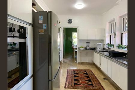 Casa à venda com 450m², 3 quartos e 4 vagas