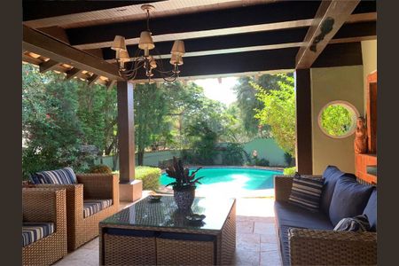 Casa à venda com 450m², 3 quartos e 4 vagas