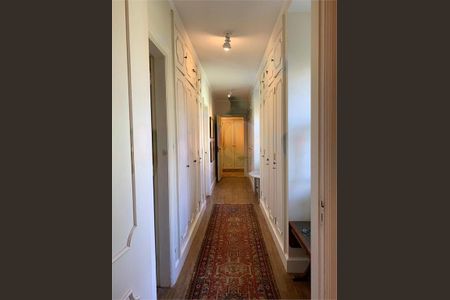 Casa à venda com 450m², 3 quartos e 4 vagas