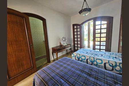 Casa à venda com 319m², 5 quartos e 4 vagasSuíte 1