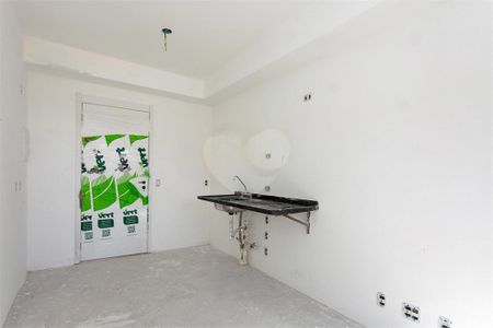 Apartamento à venda com 28m², 1 quarto e sem vaga